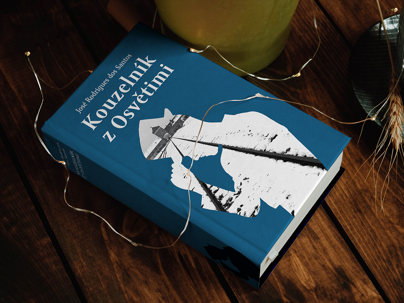 J. R. dos Santos: KOUZELNÍK Z OSVĚTIMI